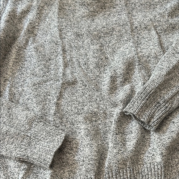 Men’s Gray & Black Marled 1/4 Zip  Sweater - Picture 4 of 7